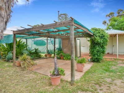 27 Rosenberg Crescent, Kalgoorlie