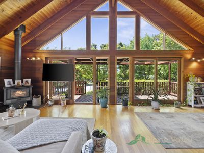 6 Lambert Street, Tawonga