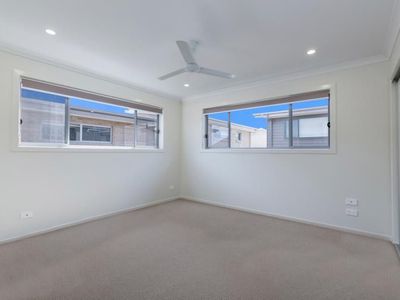 1 / 20 Scenic Road, Redbank Plains