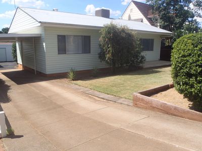 22 Banksia Crescent, Dubbo