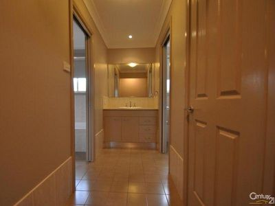 11 Cardiff Arms Avenue, Dubbo