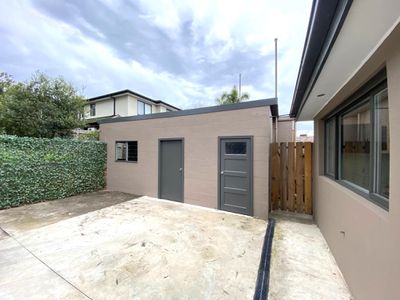 111 Greensborough Road, Macleod