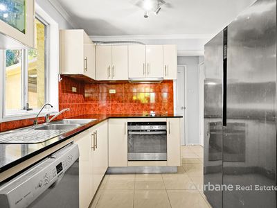 25 & 25A Adelphi Crescent, Doonside