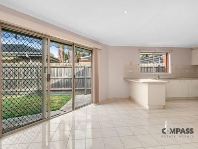 2B Myrtle Grove, Altona