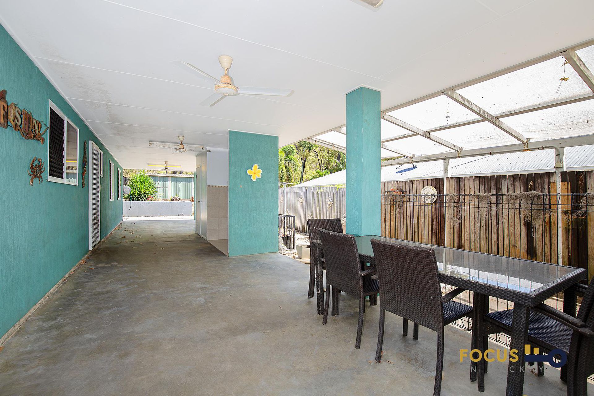 8 Adamson Street, Haliday Bay