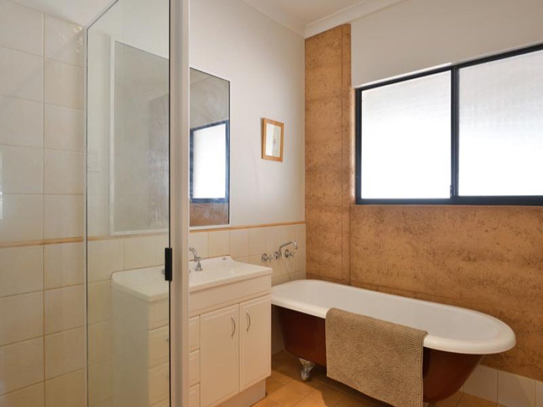 3 Emery Close, Broadwood