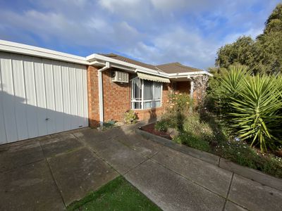 7 Clyde Court, Werribee