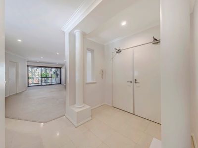 4 / 24 Charles Street, South Perth
