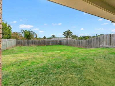 4 Green Way, Rochedale South