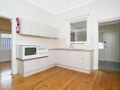 6 Turner Avenue, Plympton