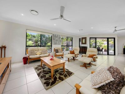 6 Hovea Place, Tewantin