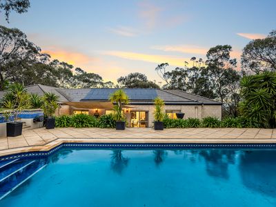 2 Nunyara Crescent, Belair