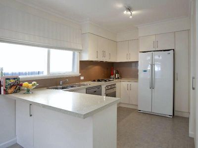 1 / 724 Hawthorn Road, Brighton East