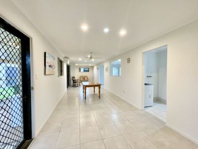 9 Bronton Way, Point Vernon