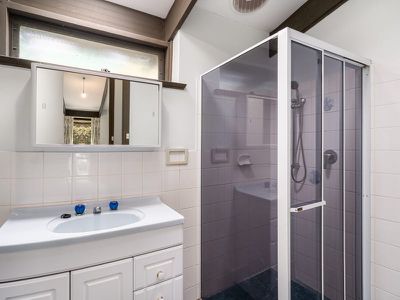 2 Boyd Crescent , West Lakes Shore