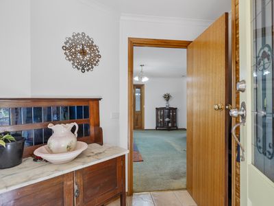 36 Cray Point Parade, Eggs And Bacon Bay