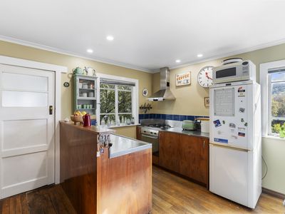 16 Ingram Street, South Hobart