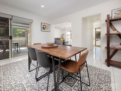 49 KINGFISHER DRIVE, West Wodonga