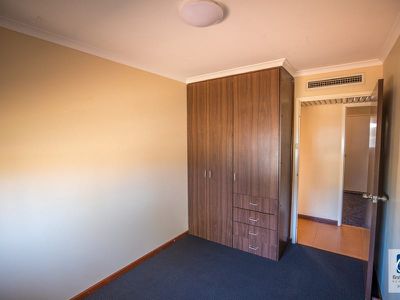 8 Barton Way, Newman