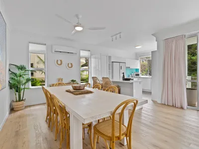 58 Parkyn Parade, Mooloolaba