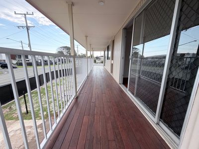 19 Bay St, Redland Bay