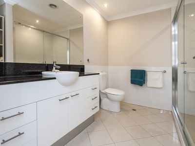1 / 8 Hordern Street, Victoria Park