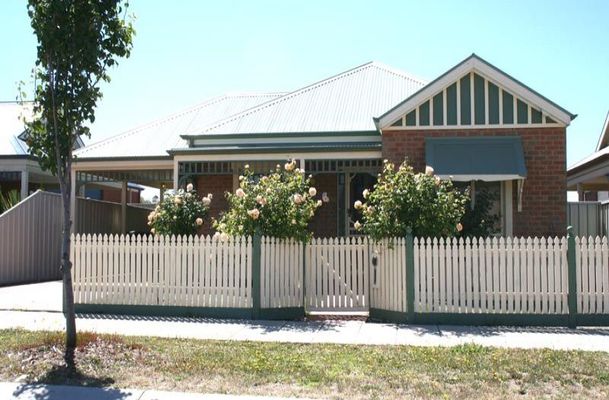 19 Classic Place, Craigieburn