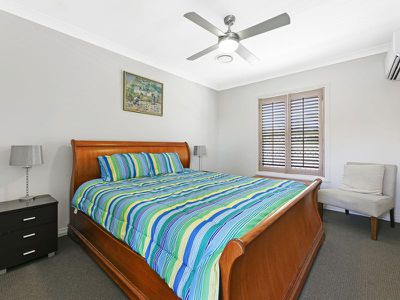 11 Antigua Way, Clear Island Waters