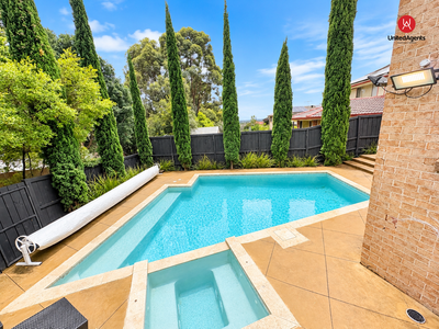 7 Lord Castlereagh Circuit, Macquarie Links