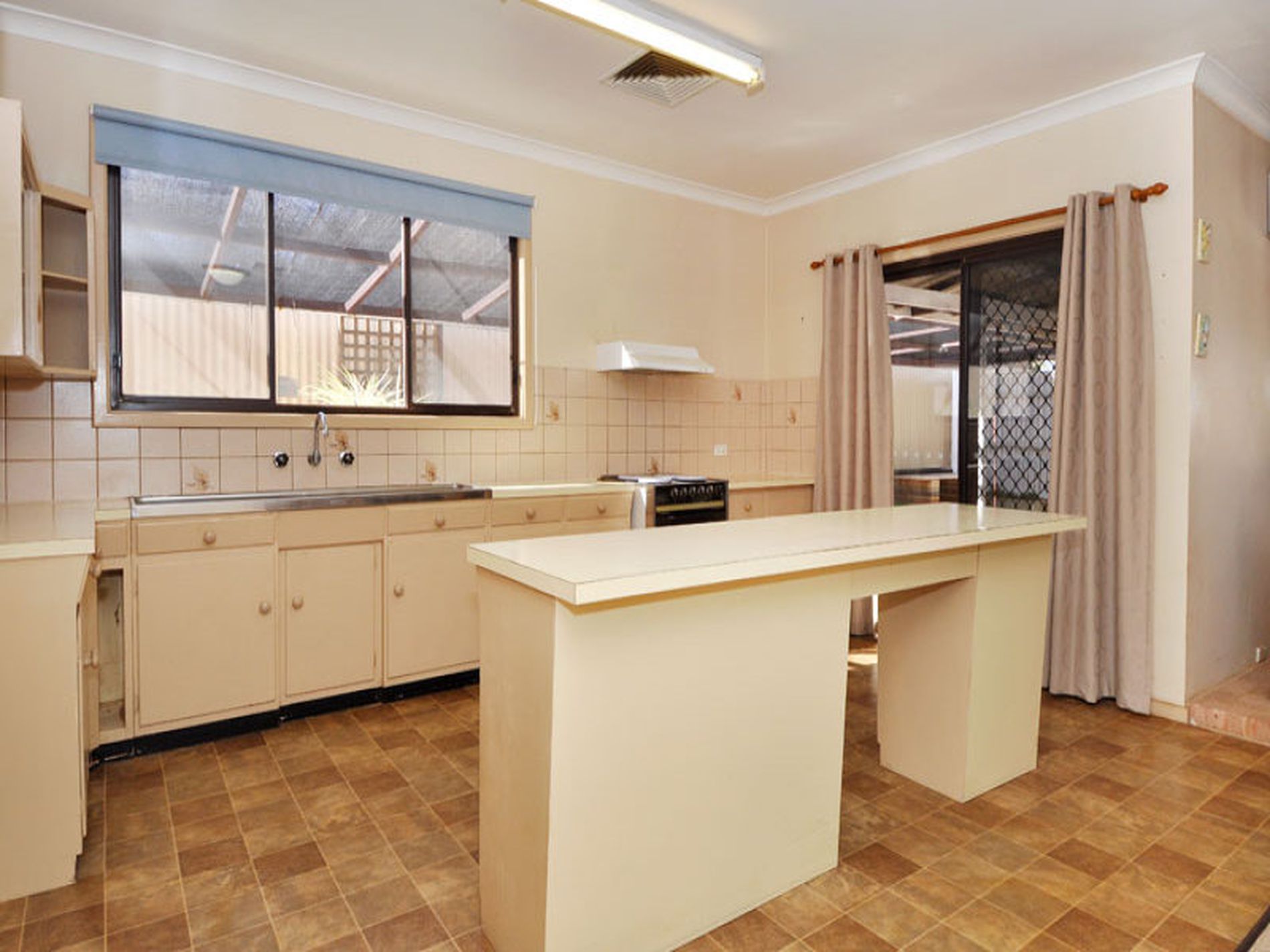 14 Collins Street, Kalgoorlie