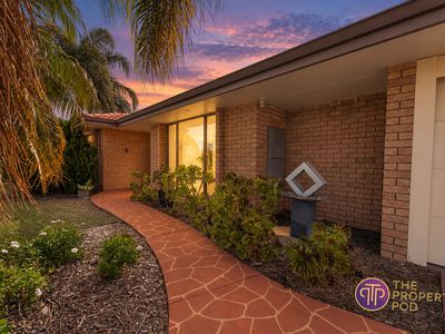 25 Chivalry Way, Thornlie