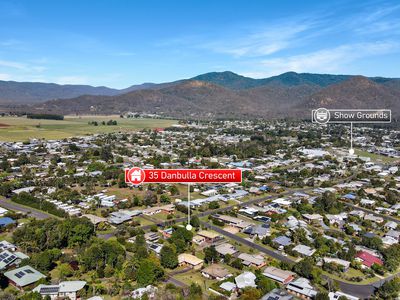 35 DANBULLA CRESCENT, Atherton