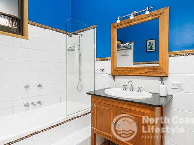 18 Elizabeth Avenue, South Golden Beach