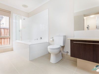 27 Runlet Drive, Point Cook