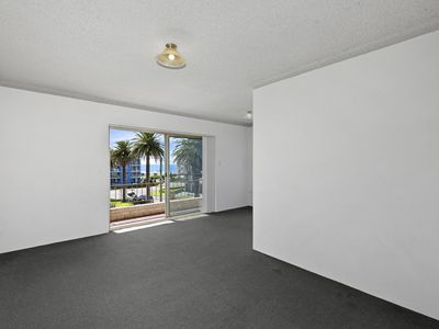 7 / 12 Bayview Avenue, The Entrance