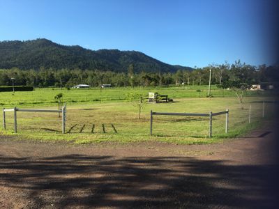 44 Holloway Drive, Sugarloaf