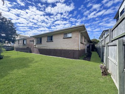 2 / 6 Burwah Terrace, Caloundra