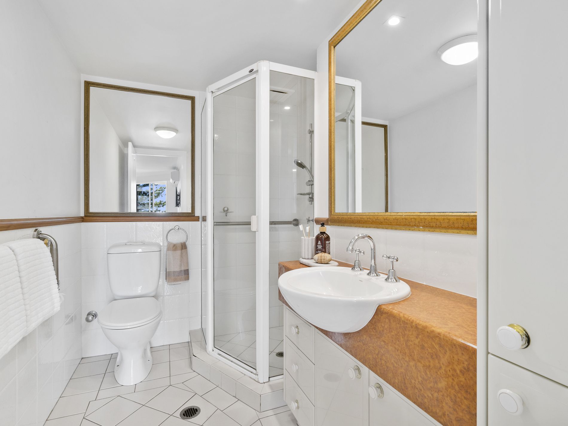 2604 / 220 The Esplanade, Burleigh Heads