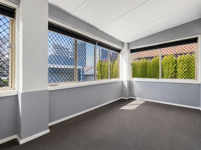 6 McGowen Crescent, Liverpool