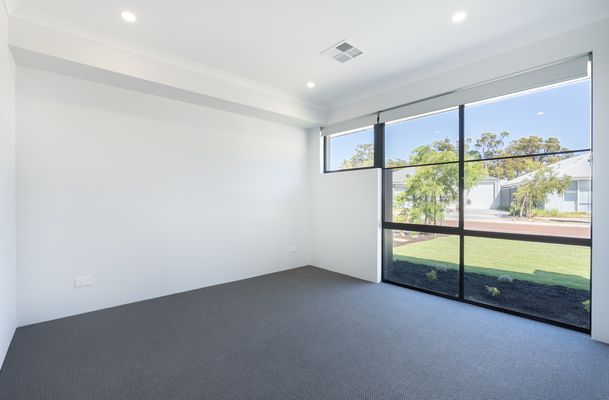 16 Tarot Grove, Baldivis