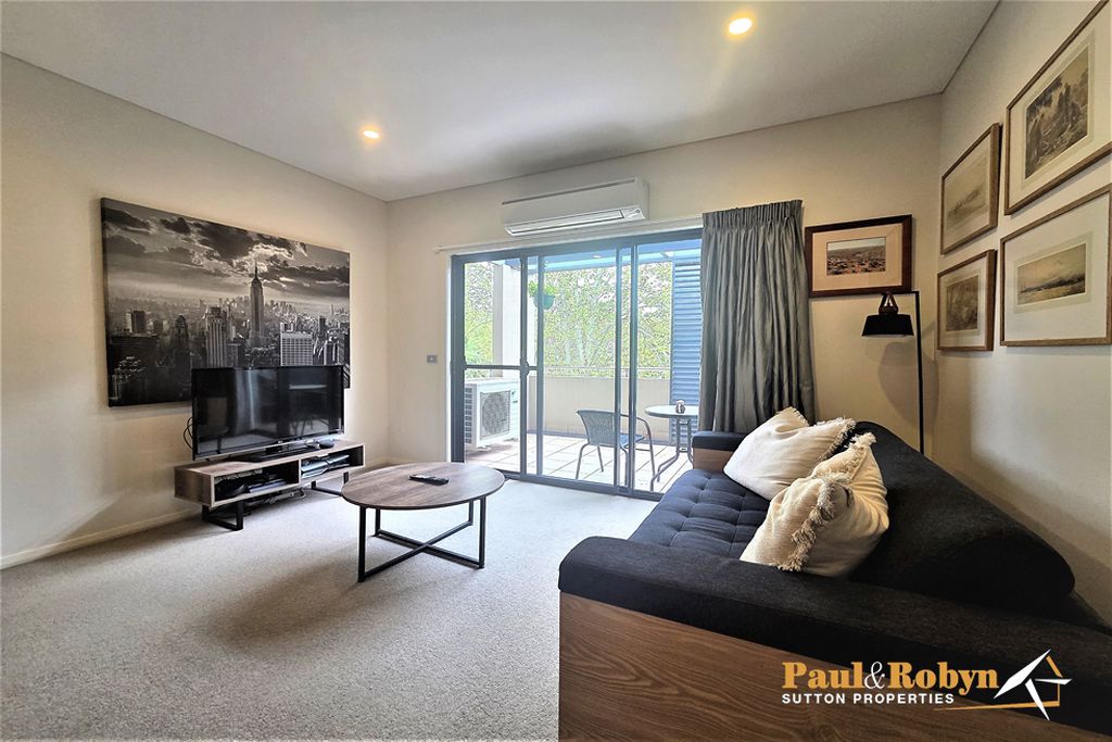 32 / 29 State Circle, Deakin