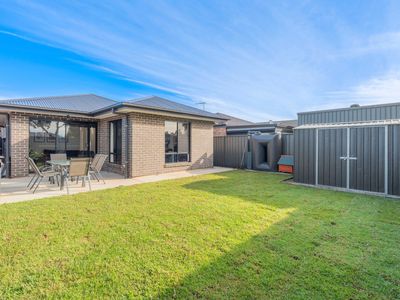 6 Jarrah Drive, Munno Para West