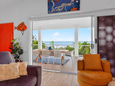 8 Blackcurrant Drive, Hideaway Bay