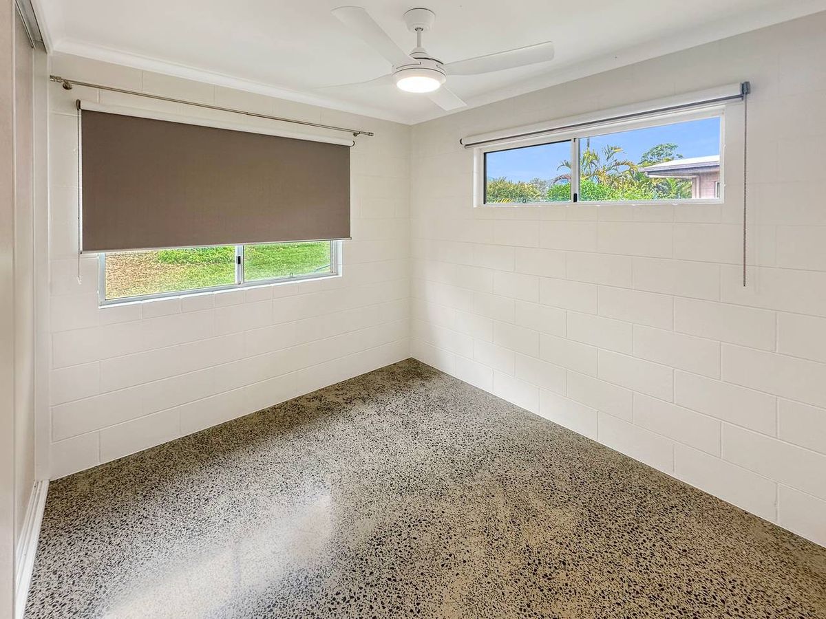 38 Grau Street, Atherton
