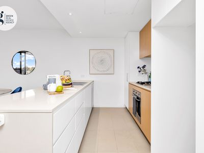 835 / 17 Chatham Road, West Ryde