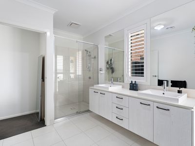 41 Yeungroon Boulevard, Clyde North