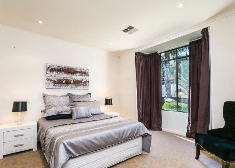 2 Myrtle Road, Seacliff