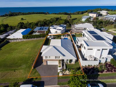 44 Cottesloe Circuit, Red Head