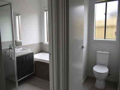 3 Fairlane Court, Cranbourne East