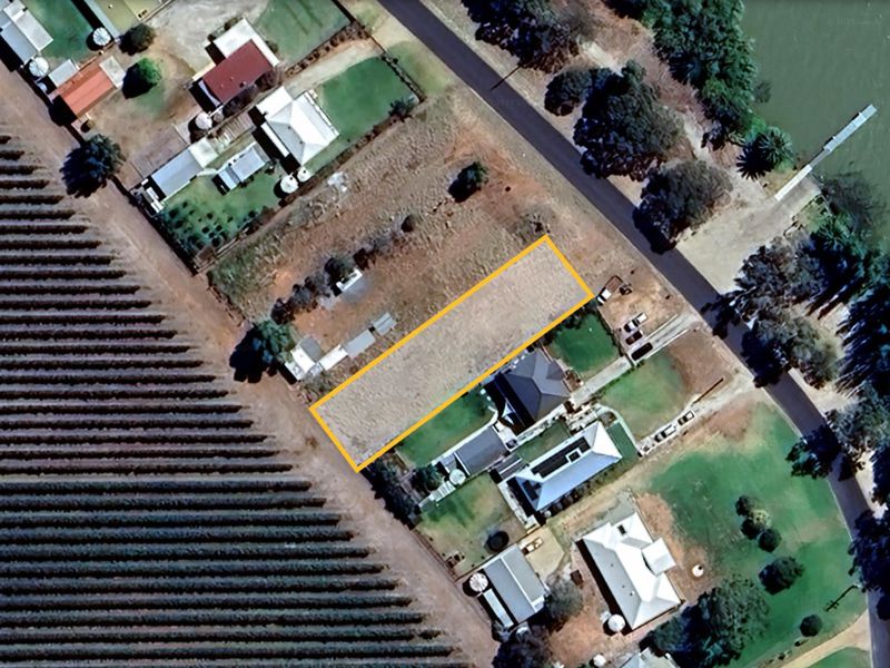 384 Gorton Drive, Mystic Park